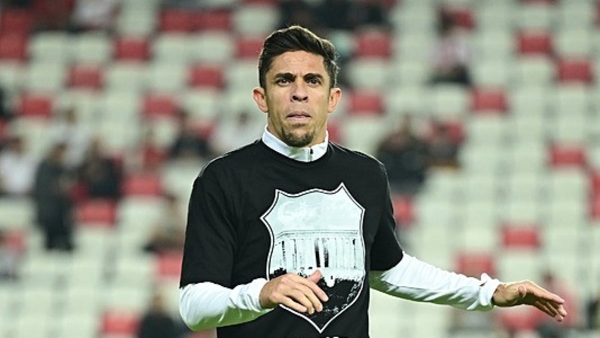 Gabriel Paulista teşekkür etti