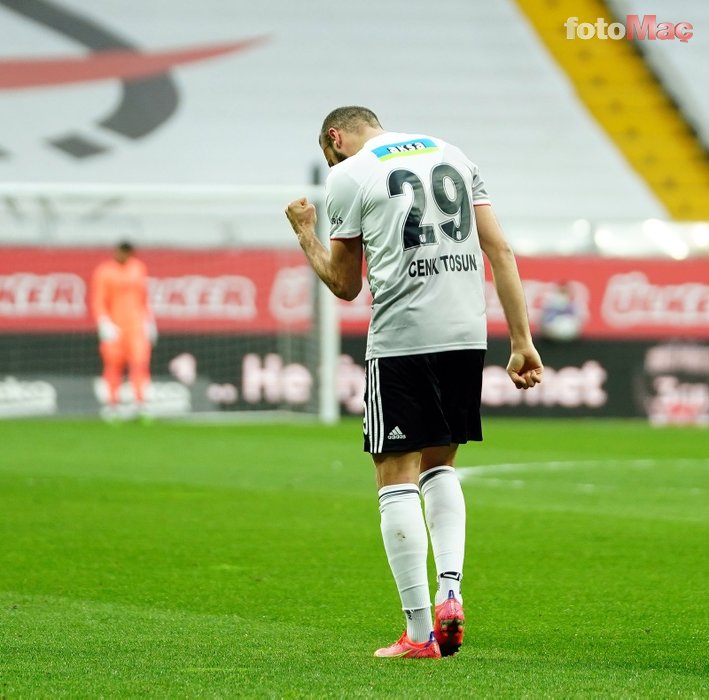 Son dakika spor haberleri: Beşiktaş'ta Cenk Tosun'dan Ancelotti sözleri! "Bana Fenerbahçe'yi anlattı"