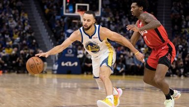 SPOR HABERİ - NBA'de Warriors Rockets'ı Curry'nin son saniye basketiyle yendi