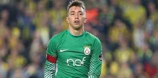 Muslera’ya koştu