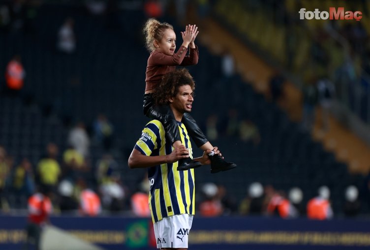 Fenerbahçeli Arao'dan Beşiktaş derbisi açıklaması! "Kontrolünüz dışında şeyler olabiliyor"