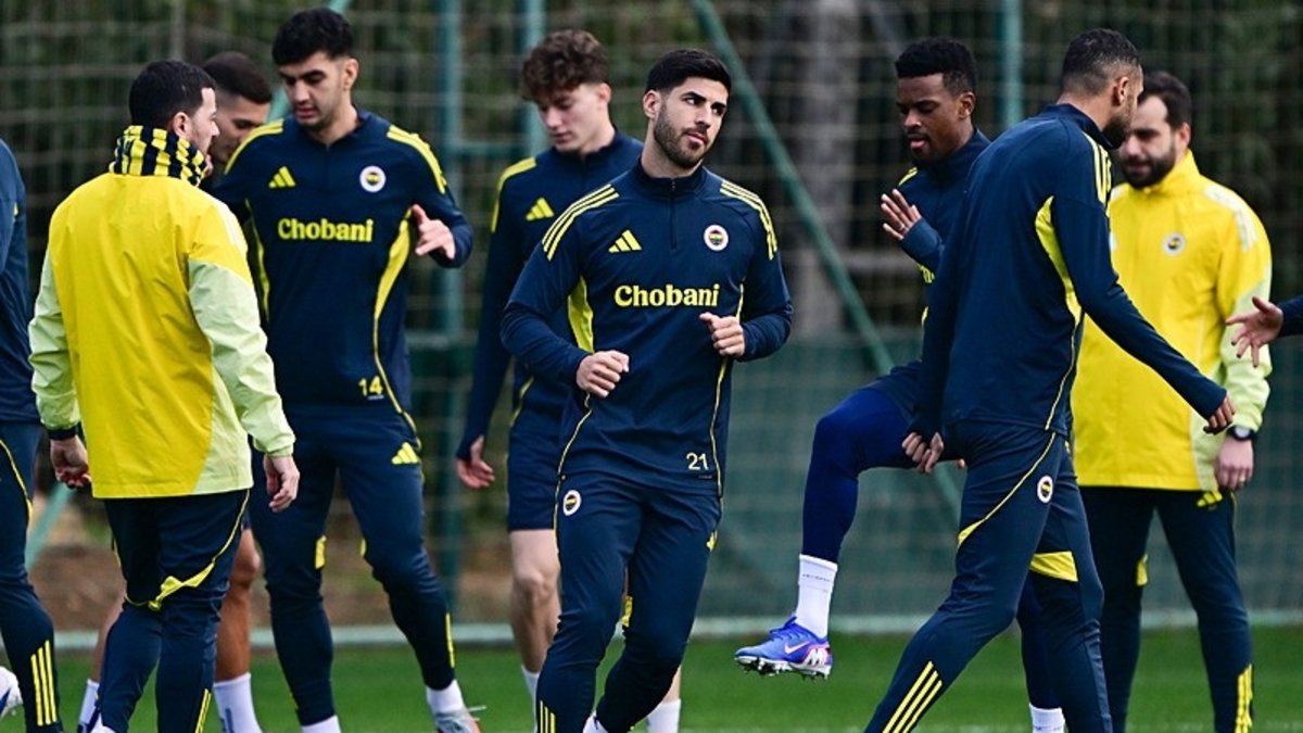 Fenerbahçe'nin FCSB Maçında Jhon Duran Neden Yer Almadı?