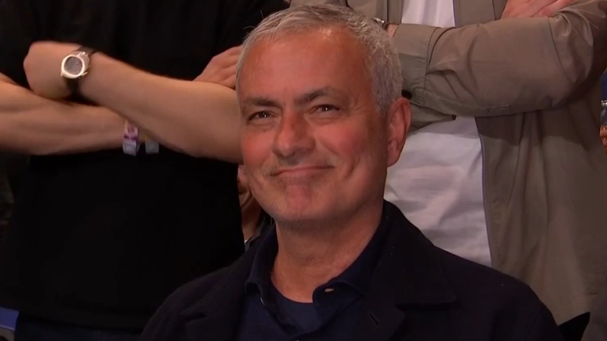 Mourinho'ya UFC maçında sevgi seli Mourinho'ya UFC maçında sevgi seli