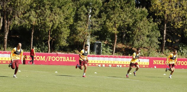 Galatasaray hazırlıklarını sürdürdü