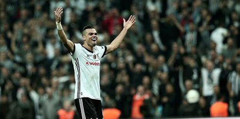 Beşiktaş Pepe'yi bakın kimin elinden kapmış!