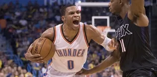 Westbrook’tan tarihi performans