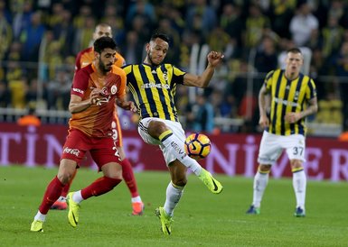 Fenerbahçe - Galatasaray derbisinden Twitter geyikleri!