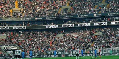 Vodafone Stadı'nda anlamlı 1 dk!