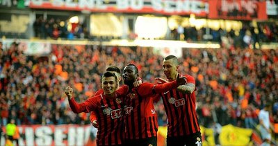 Es-Es'ten lidere çelme