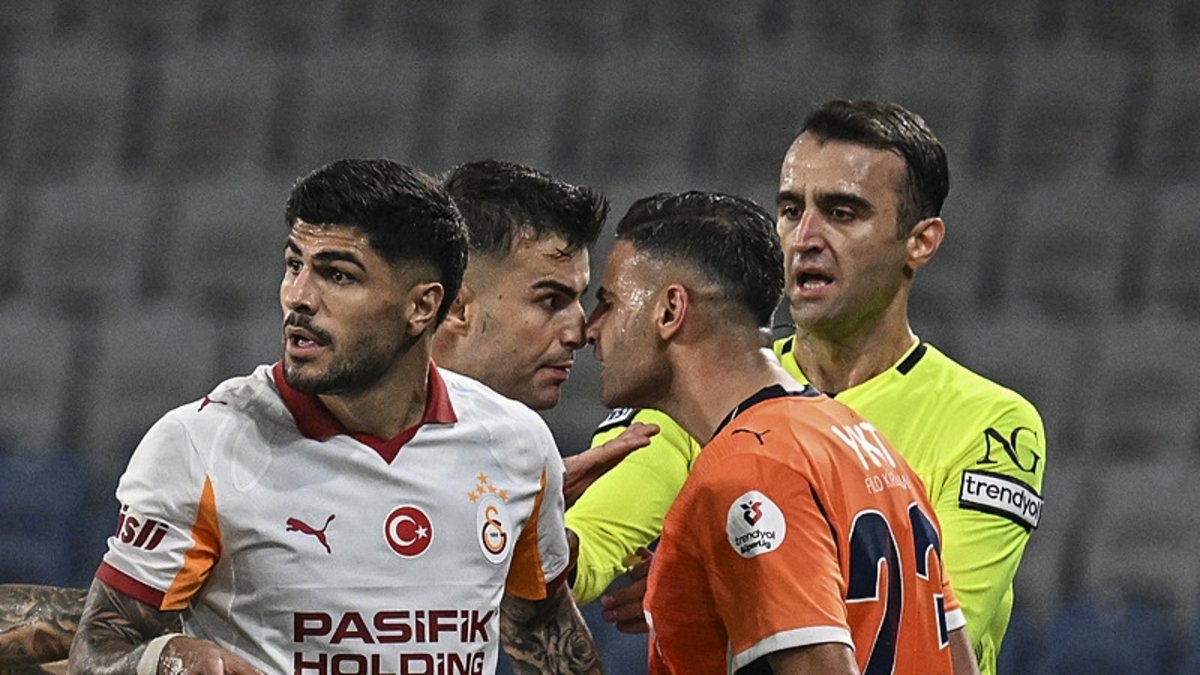 Ahmet Çakar'dan RAMS Başakşehir-Galatasaray maçı sonrası flaş yorum! Ahmet Çakar'dan RAMS Başakşehir-Galatasaray maçı sonrası flaş yorum!