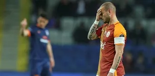 Sneijder’den şok hareket!