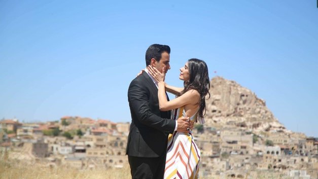 Aşk ve Mavi 70.Bölüm