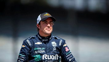 Alonso has successful operation on fractured jaw