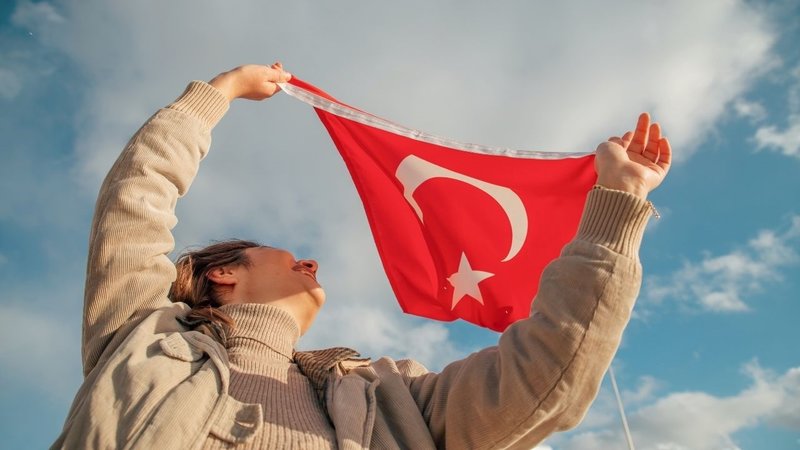 pazartesi-gunu-okullar-tatil-mi-27-ekim-pazartesi-okullar-yarim-gun-mu-1761308035772.jpg 27 Ekim Pazartesi okullar yarım gün mü?