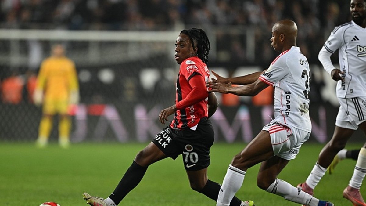 Gençlerbirliği Başkan Vekili Adnan Duman: Bu akşam sahada futbol değil adaletsizlik izledik.