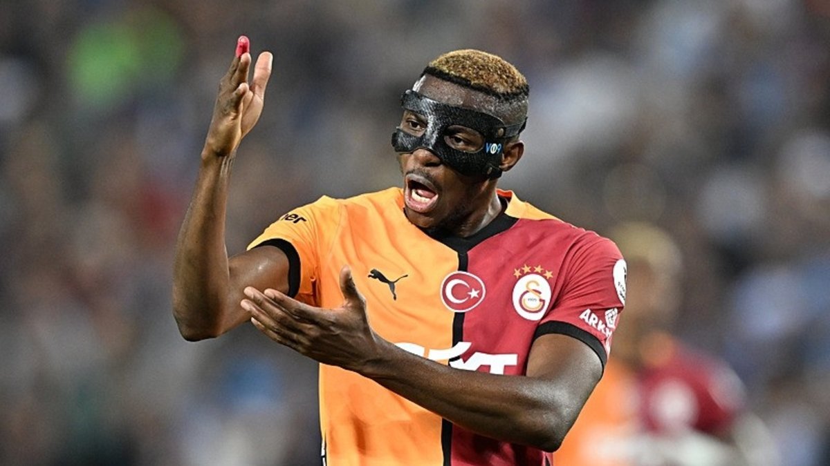 Osimhen'in golüne ofsayt engeli! Osimhen'in golüne ofsayt engeli!
