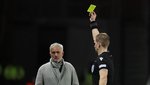 Mourinho’dan VAR hakemine sitem!