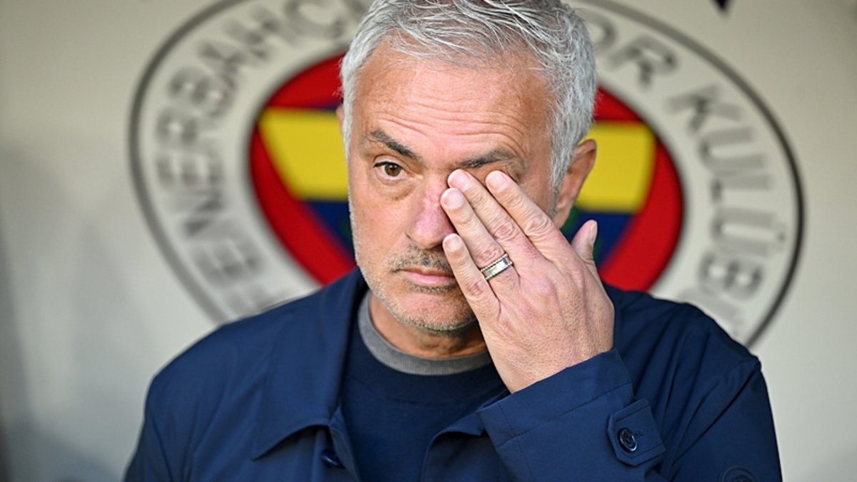 Fenerbahçe'ye UEFA Şampiyonlar Ligi'nde şok! Kelebek etkisi... Fenerbahçe'ye UEFA Şampiyonlar Ligi'nde şok! Kelebek etkisi...