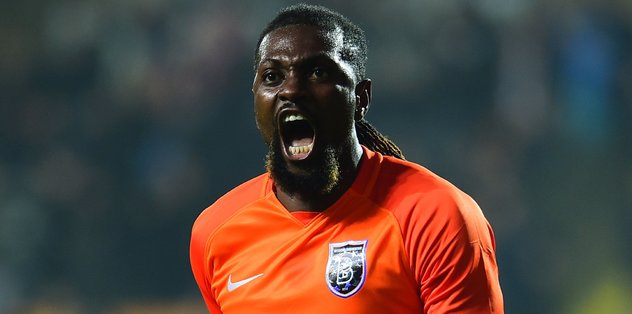 Başakşehir, Adebayor’suz zorlanıyor