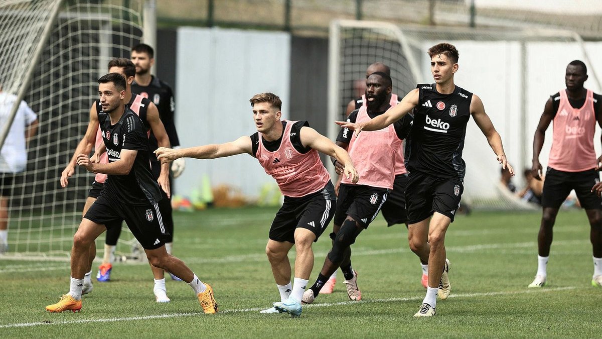 Beşiktaş'ta yeni sezon hazırlıkları sürüyor