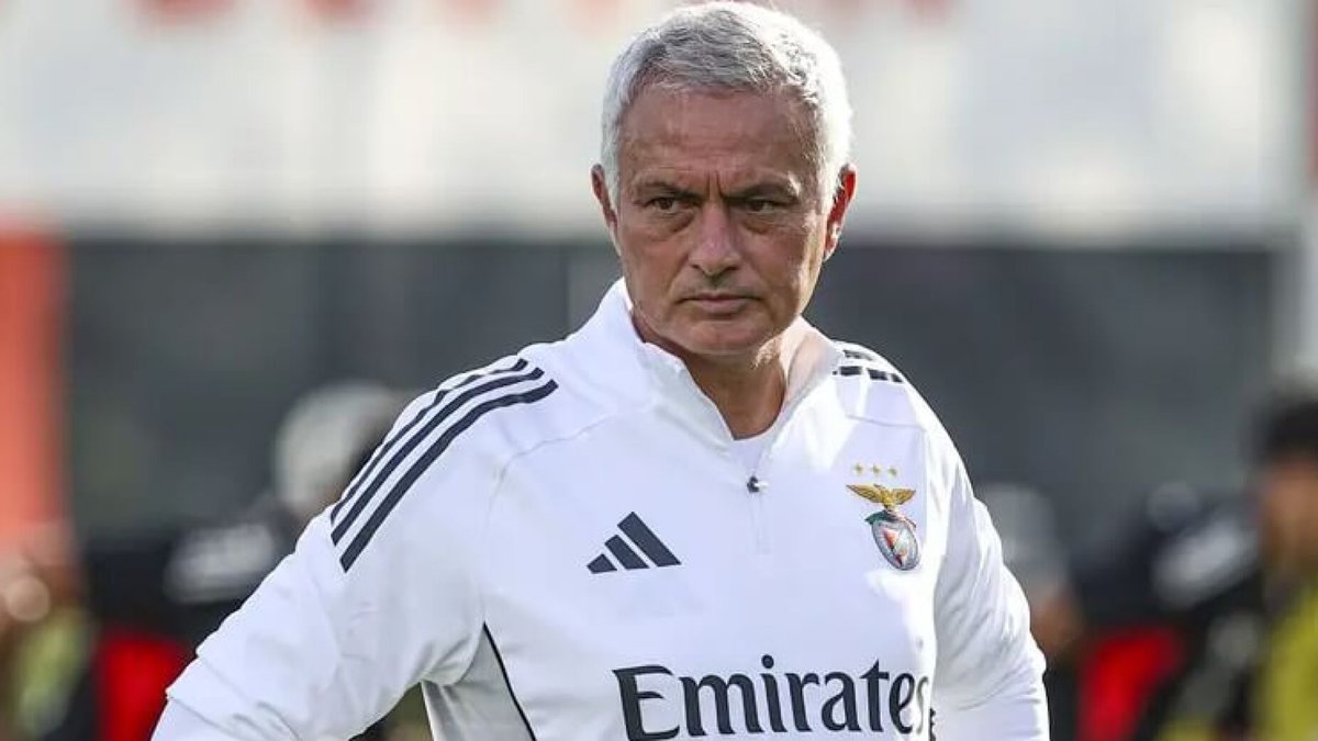 Mourinho Benfica ile çıktığı 2'nci Şampiyonlar Ligi maçında da kaybetti! Mourinho Benfica ile çıktığı 2'nci Şampiyonlar Ligi maçında da kaybetti!