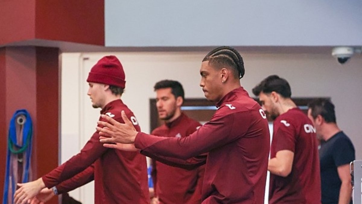 Trabzonspor'un Galatasaray maçı hazırlıkları sürüyor!