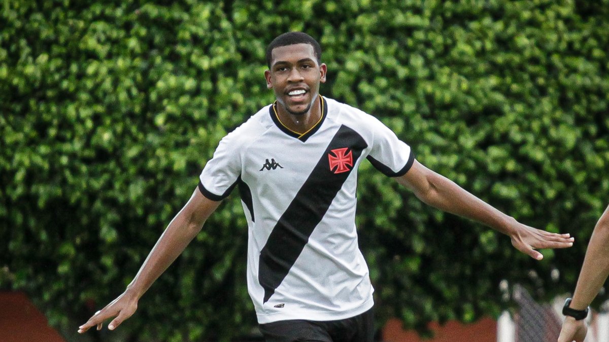 Fenerbahçe'den scout transferi! Rayan Rocha... Fenerbahçe'den scout transferi! Rayan Rocha...