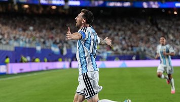 Lionel Messi şov