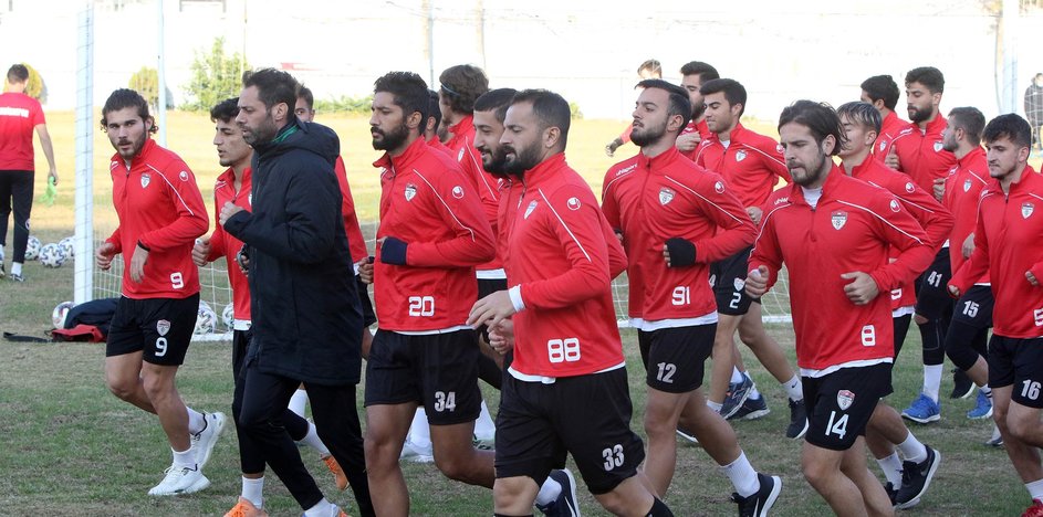 manisa fk konya deplasmaninda ziraat