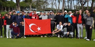 Milli golfçülerden asker selamı