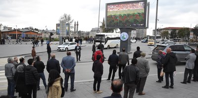 Sivaslılar, Göztepe maçını dev ekrandan izledi