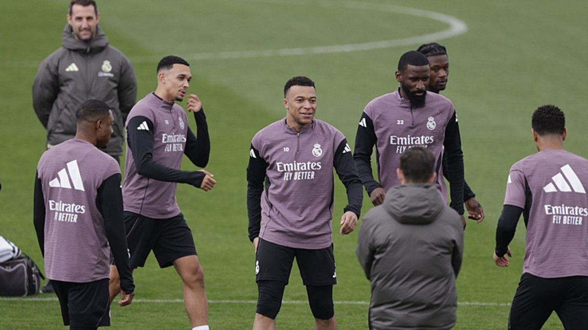 Real Madrid'in yıldızı Fenerbahçe'ye! Transferde flaş gelişme