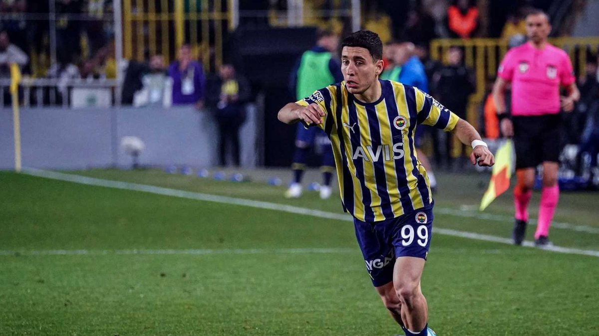 Emre Mor ocakta gidiyor