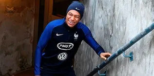 Devlerin gözdesi Mbappe