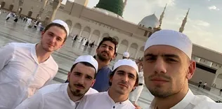 Milli yıldızlar kutsal topraklarda