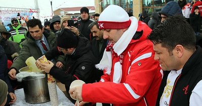 Yıldız Dağı'nda 'gece' kayağına büyük ilgi