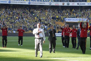 Unutulmaz fotoğraflarla Fenerbahçe-Galatasaray rekabeti