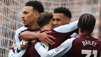 Aston Villa galibiyeti hatırladı!