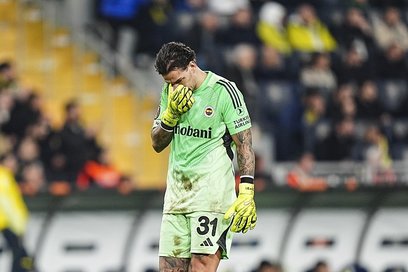 F.Bahçe’de yıldız isim 3 hafta yok!