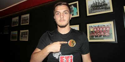 Eskişehirspor, Erdon Daci'yi kiraladı
