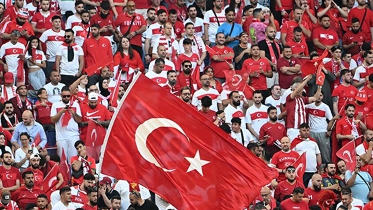 İspanya-Türkiye maçının biletleri satışa çıktı İspanya-Türkiye maçının biletleri satışa çıktı