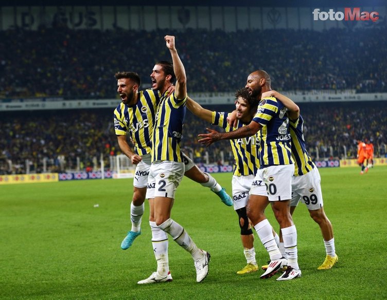 Fenerbahçe'nin Uruguaylı Diego Rossi Başakşehir maçı fuarında bulundu.
