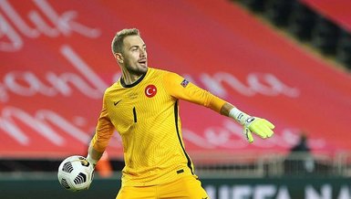 Son dakika spor haberleri: Galatasaray ile Beşiktaş yine transferde karşı karşıya! Bu kez Mert Günok...