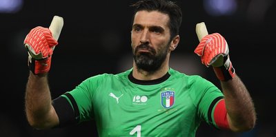 Buffon hem Thuram hem de oğlu ile oynadı!