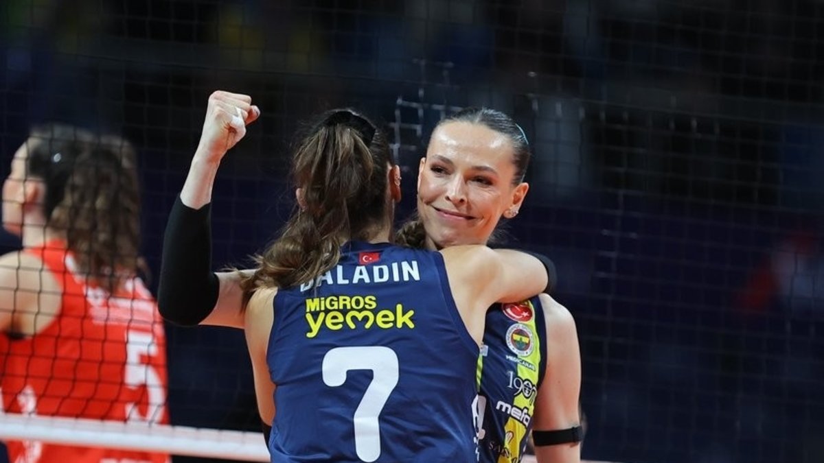 Fenerbahçe Medicana set vermeden kazanarak dörtlü finalde: İşte maçın özeti