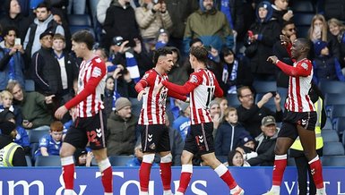 Chelsea 1-2 Sunderland (MAÇ SONUCU ÖZET)