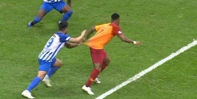 Galatasaray’da penaltı isyanı! VAR...