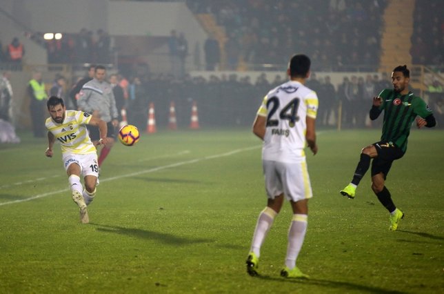 Akhisarspor - Fenerbahçe maçından kareler!