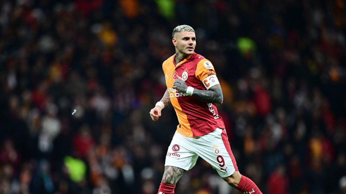 Galatasaray'da 72. golünü kaydeden Mauro Icardi tarihe geçti!