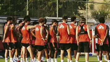 Orhan Ak ilk maçında